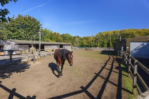 3 bedroom detached house for sale, Common Road, Bluebell Hill Village, Chatham