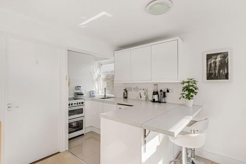 1 bedroom flat for sale, Griffiths Road, London SW19