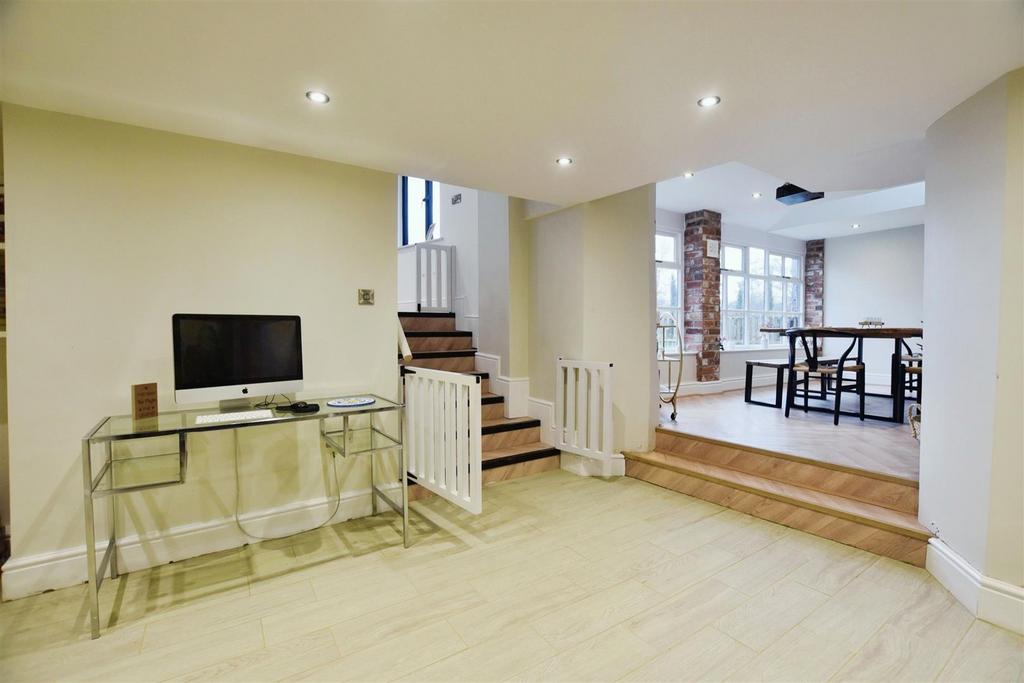 Study/Living Space