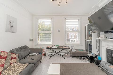 2 bedroom flat for sale, Vicarage Road, London