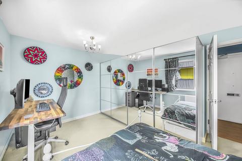 1 bedroom flat for sale, Bill Faust House, Tarling Street, Shadwell, London, E1