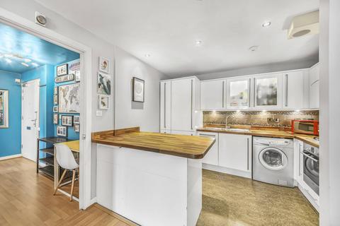 Bill Faust House, Tarling Street, Shadwell, London, E1