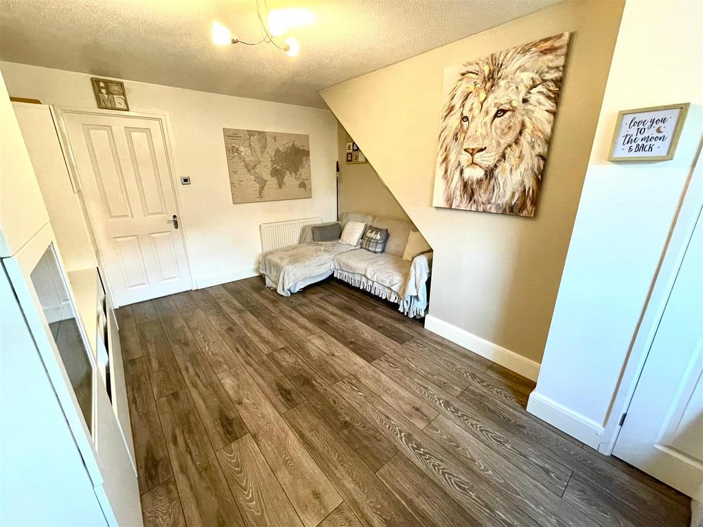 33 G Living Room.jpg