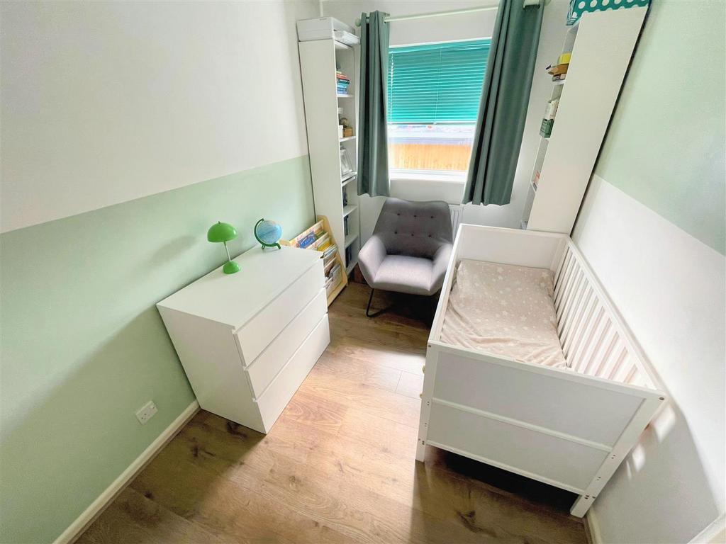 33 G 2nd Bedroom.jpg