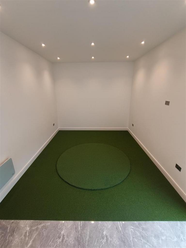 Studio - Internal 2 33 G .jpg