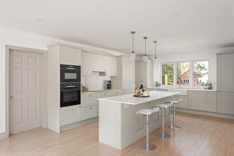 5 bedroom detached house for sale, Oak Tree Drive, Newtown, RG20
