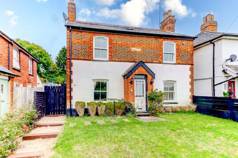undefined, London Road, Buckinghamshire HP11