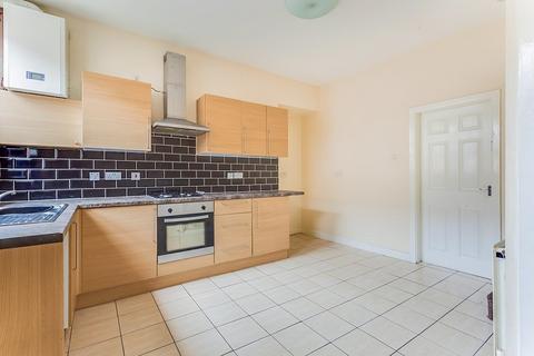 4 bedroom terraced house to rent, Oakley Street, Wakefield WF3