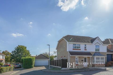 4 bedroom detached house for sale, Brook Close, Great Totham