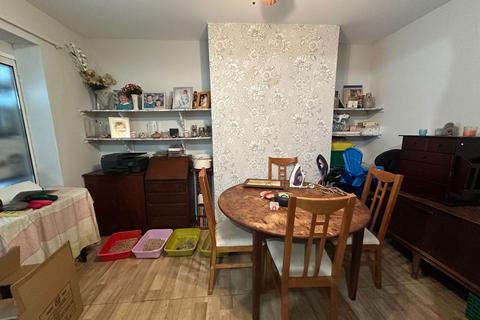 3 bedroom terraced house for sale, Main Avenue, Torquay, TQ1 4HZ