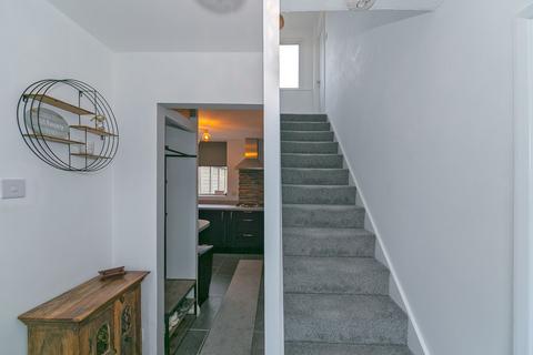 31 High View, Deanshanger, Milton Keynes, MK19 6LL