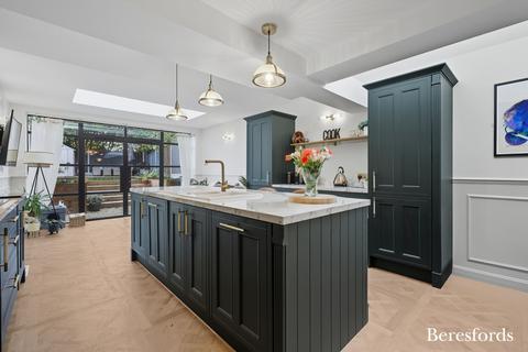 undefined, Ingrave Road, Brentwood, CM15