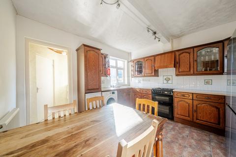 undefined, Strickland Row, Earlsfield, London, SW18