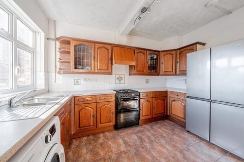 undefined, Strickland Row, Earlsfield, London, SW18