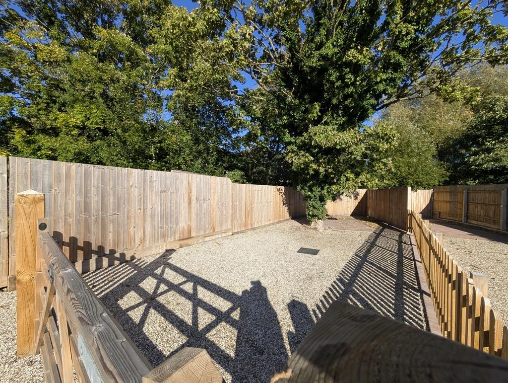 Pxl 20251006 140033378