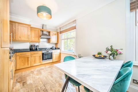 undefined, Station Road, Hampton TW12