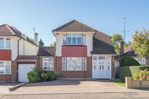 4 bedroom link detached house for sale, Berry Hill, Stanmore HA7