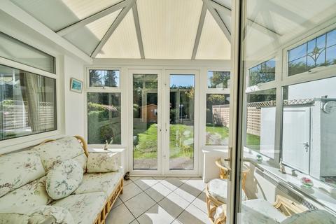 4 bedroom link detached house for sale, Berry Hill, Stanmore HA7