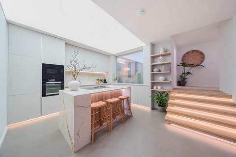 2 bedroom flat for sale, Vinery Way, London, W6