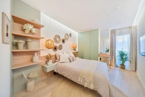 2 bedroom flat for sale, Vinery Way, London, W6
