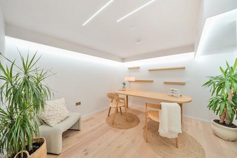 2 bedroom flat for sale, Vinery Way, London, W6