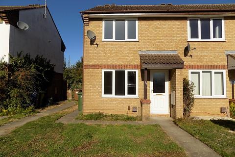 2 bedroom end of terrace house to rent, Peterhouse Crescent, March