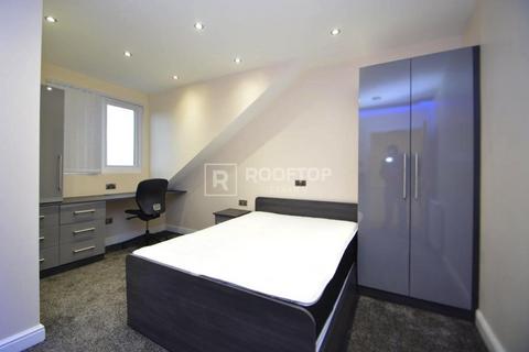 4 bedroom house to rent, Victoria Road, Leeds LS6