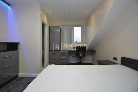 4 bedroom house to rent, Victoria Road, Leeds LS6