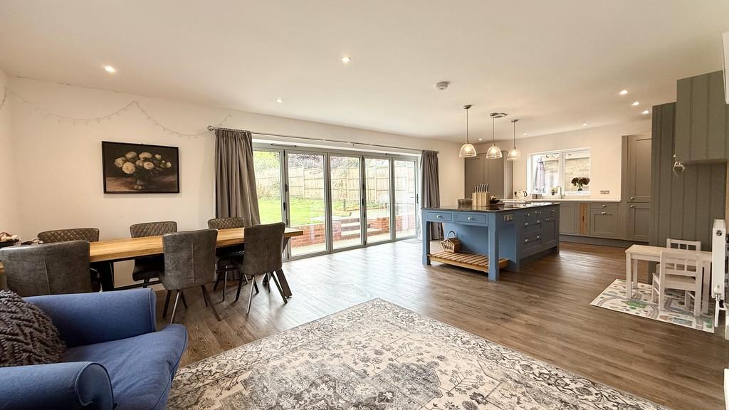 Kitchen/family room
