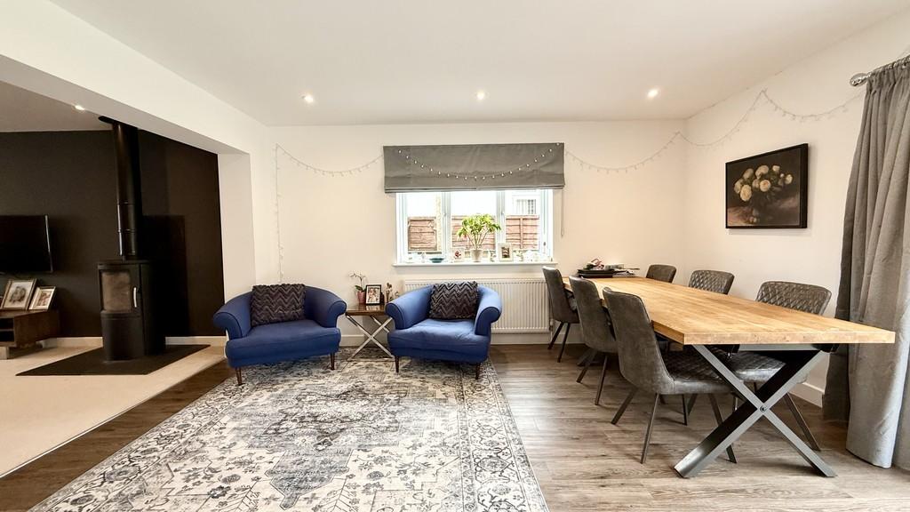 Kitchen/family room