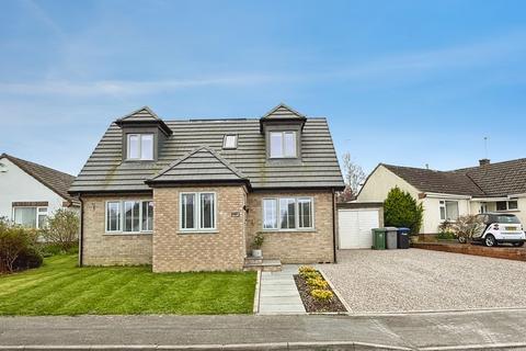 4 bedroom detached house for sale, Ludlow Close, Warminster
