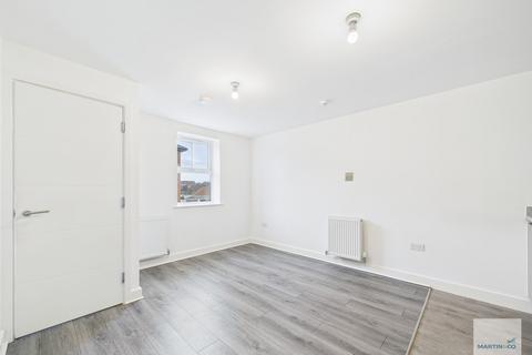2 bedroom terraced house to rent, Newbold Street, Bilborough