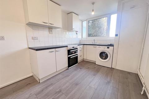 undefined, Arrow Place, Bletchley MK2