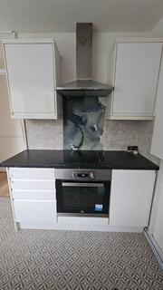 3 bedroom ground floor maisonette to rent, Sandford Close, London, E6