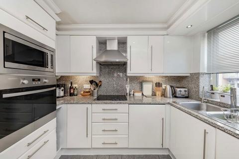 2 bedroom flat to rent, Lisson Grove, London NW8