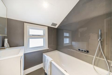 2 bedroom flat for sale, Kildoran Road, Brixton, London, SW2
