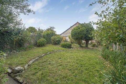 2 bedroom ground floor flat for sale, Courtenay Park, Newton Abbot, TQ12 2HB