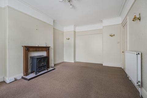 2 bedroom ground floor flat for sale, Courtenay Park, Newton Abbot, TQ12 2HB