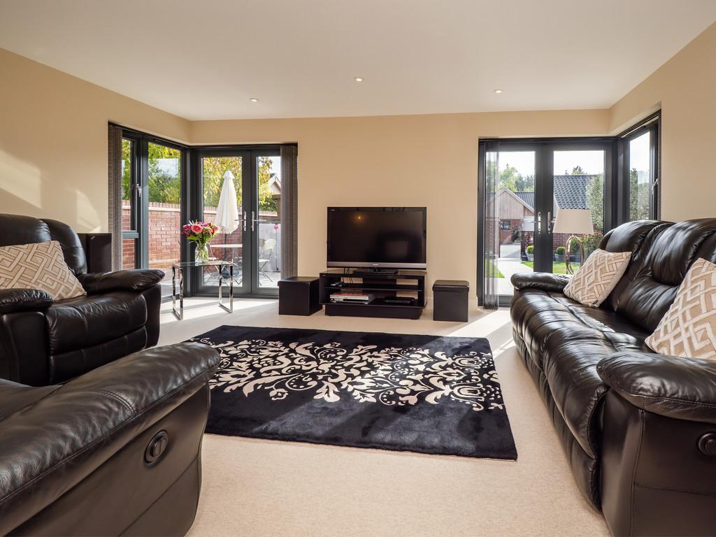 1 Baldwin Close-58