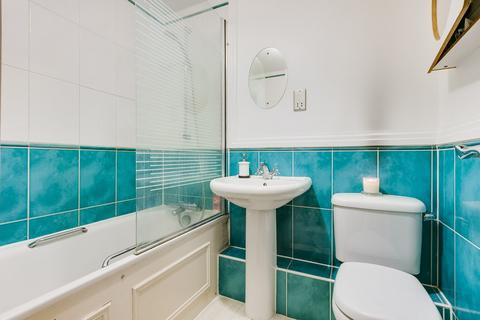 2 bedroom flat for sale, Dolphin House, Smugglers Way, London