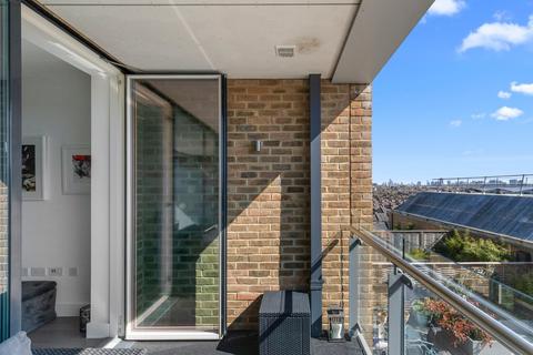 2 bedroom flat for sale, Prime House, 10 Bannister Road, London