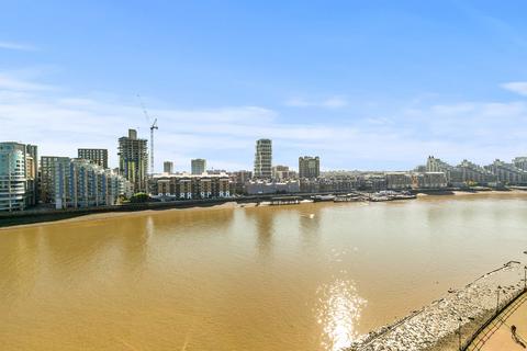 2 bedroom flat for sale, Ferrymans Quay, William Morris Way, London