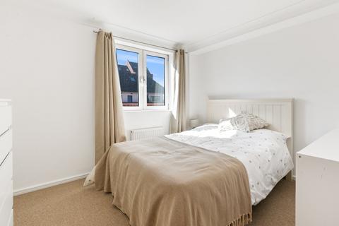 2 bedroom flat for sale, Ferrymans Quay, William Morris Way, London