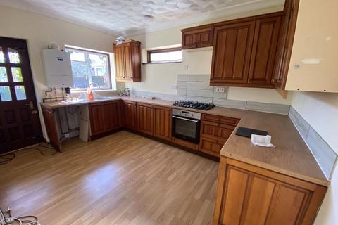 2 bedroom detached bungalow to rent, hedge End, Southampton