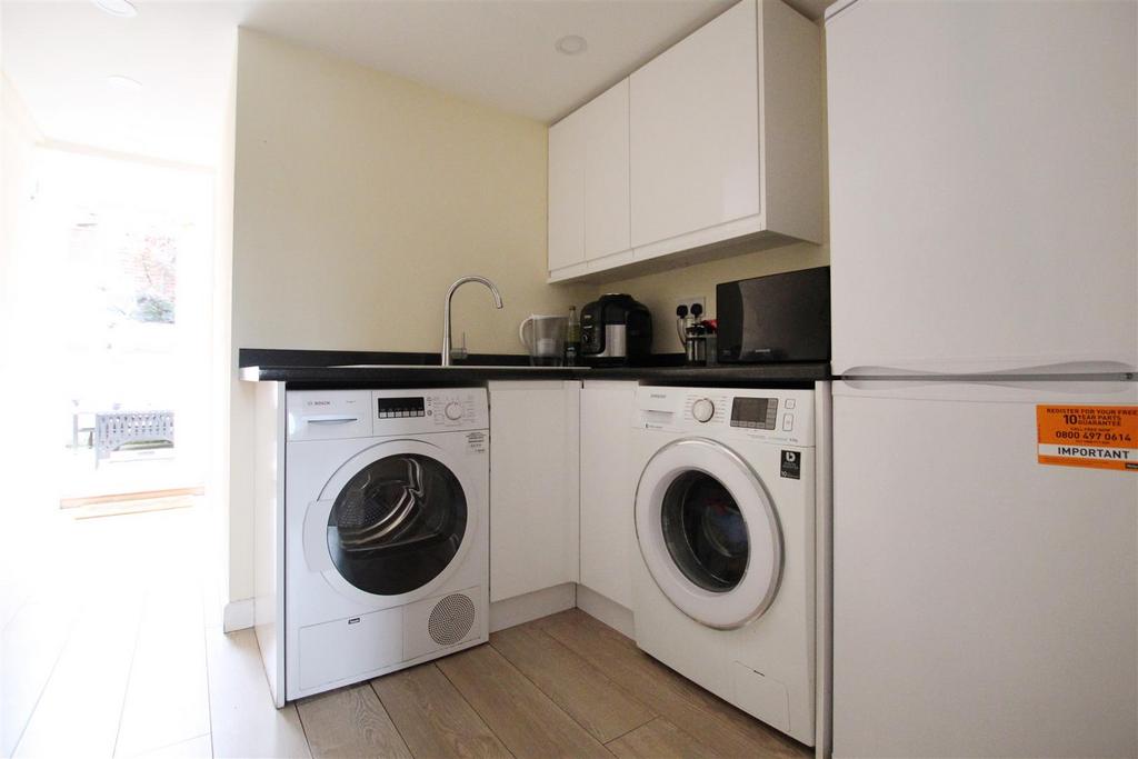 Utility room, utility