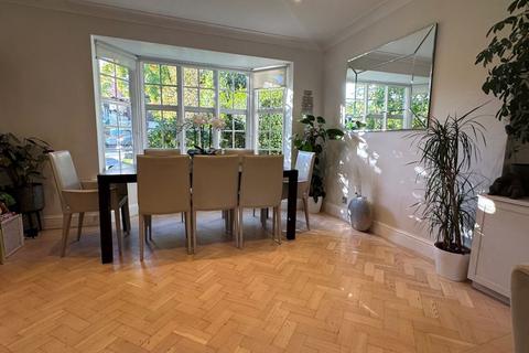 14 Cornwood Close, London, N2 0HP