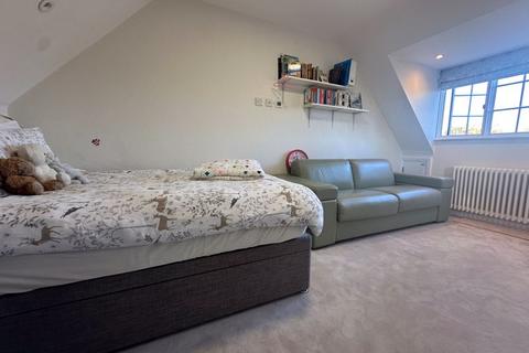 14 Cornwood Close, London, N2 0HP