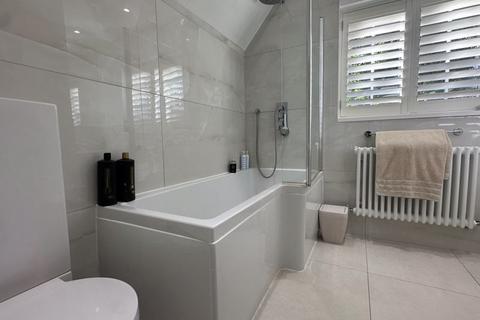 14 Cornwood Close, London, N2 0HP