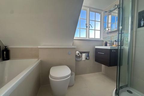 14 Cornwood Close, London, N2 0HP