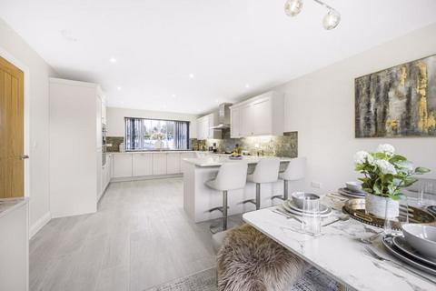 4 bedroom property for sale, Woodville Grove, Hereford HR1
